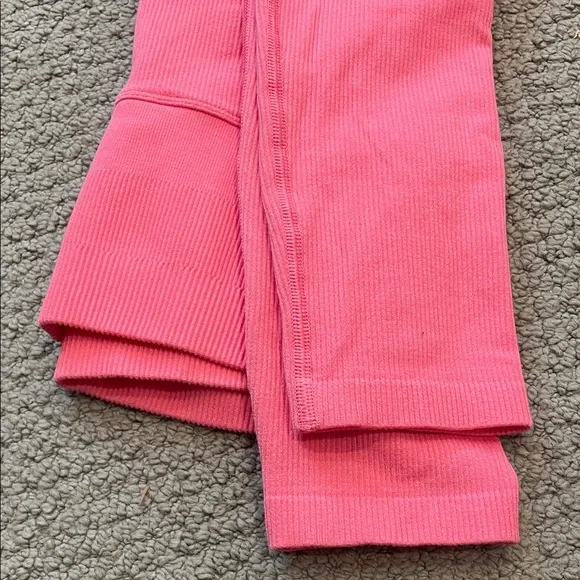 All in Motion Pink Leggings and Top Set - Picture 8 of 8